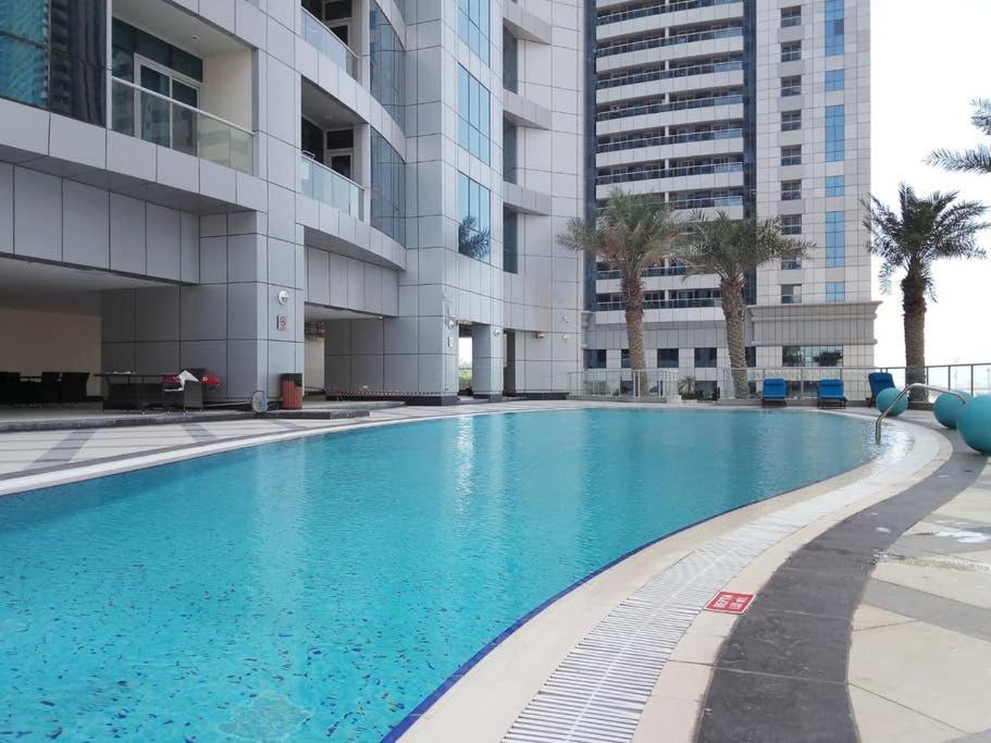 Frank Porter - Torch Tower Dubai Exterior photo